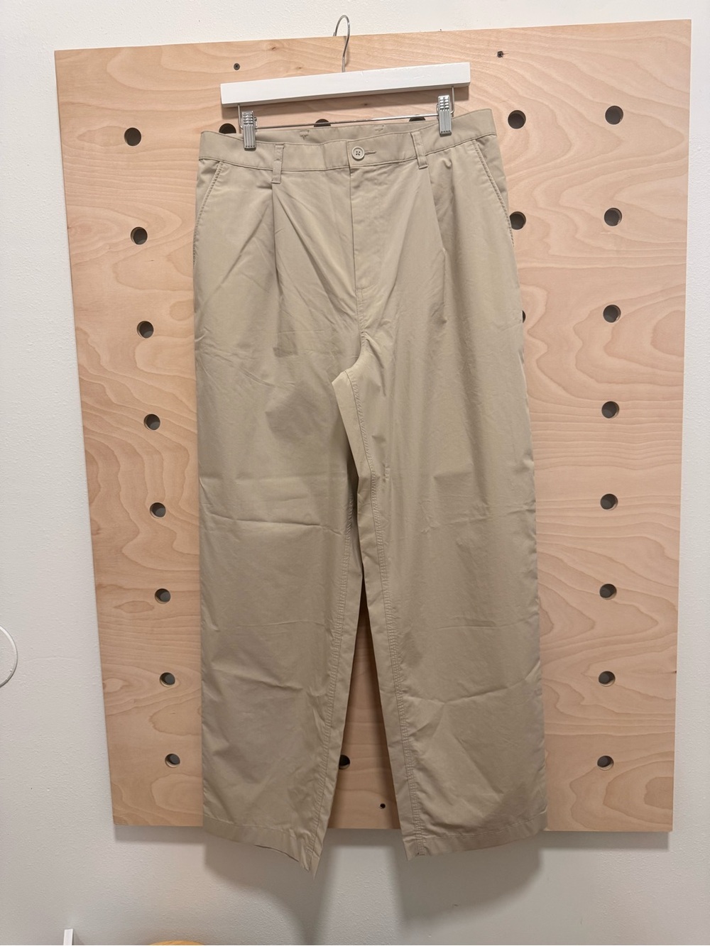 Reigning Champ Pleated Chino Trousers - Khaki